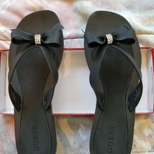 NWOT Guess Sandals size 8